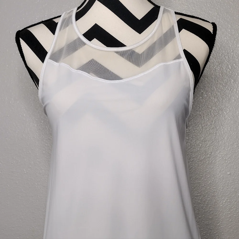 Lululemon White Workout Athletic Tank Top Sz 4